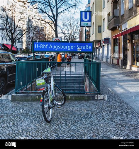 Berlin Charlottenburg Augsburger Stra E U Bahn U Bahnhof Der Linie U