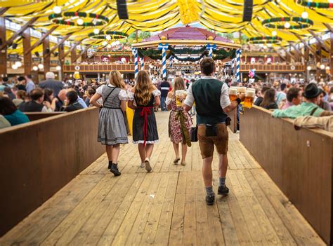 Oktoberfest & Co – German Fall Traditions - Christkindlmarket