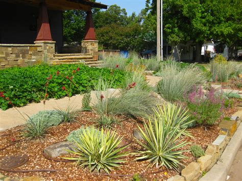 Pi House Traditional Landscape Oklahoma City By Eco Landscaping