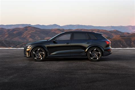 The new Audi Q8 e-tron | Audi MediaCenter