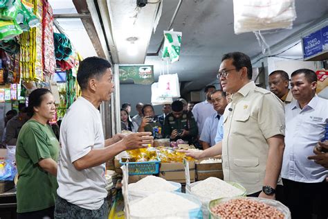 Peninjauan Harga Dan Stok Bapok Di Pasar Suka Ramai Medan