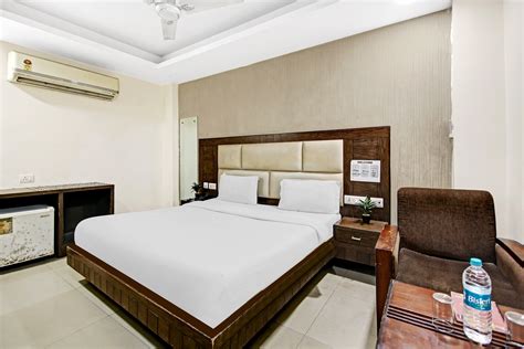 Super Hotel O Hotel Excellency , Flagship Delhi, Book @ ₹2827 - OYO