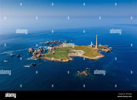 ile vierge lighthouse high resolution stock photography  images alamy