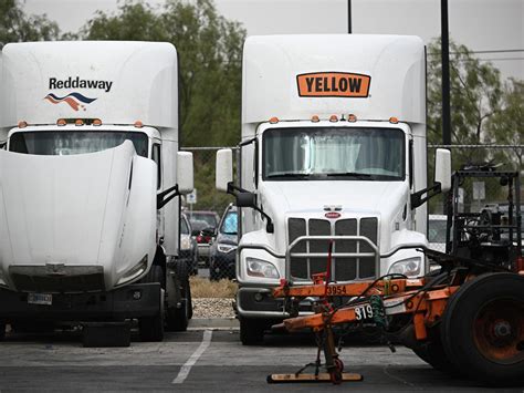 US Freight Trucking Giant Yellow Declares Bankruptcy After Firing