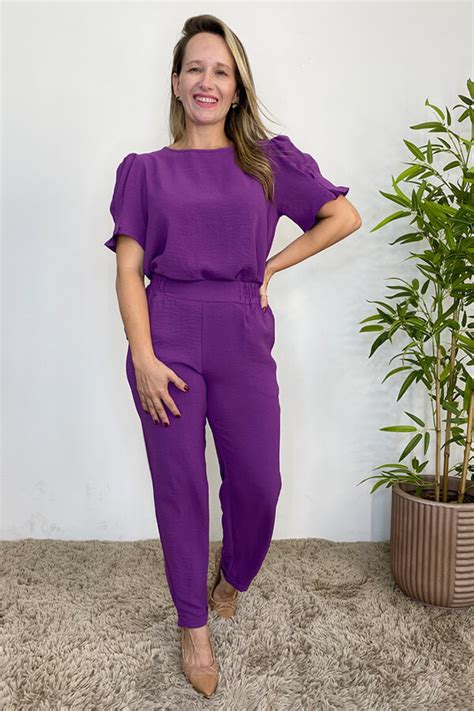 Conjunto Feminino Marcela Fúcsia Crepe em Crepe