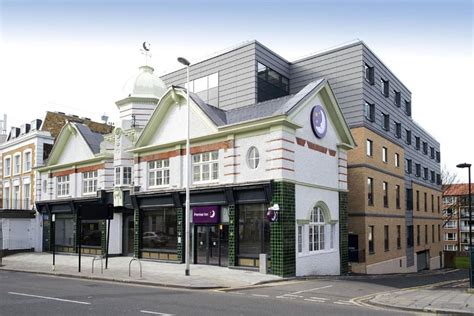 Premier Inn Wandsworth Road, London - The Harris Partnership