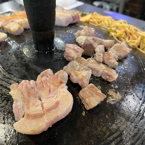 부천역 맛집 솥뚜껑에 구워 먹는 훈이네솥뚜껑삼겹살 네이버 블로그