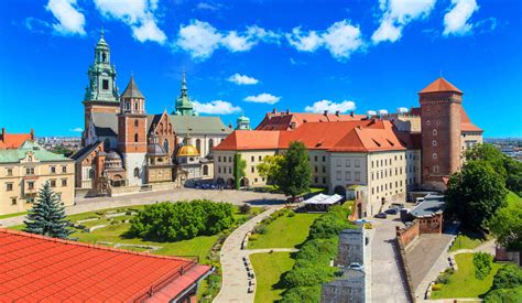 Conoce el Castillo Real de Cracovia en la colina de Wawel - Mi Viaje