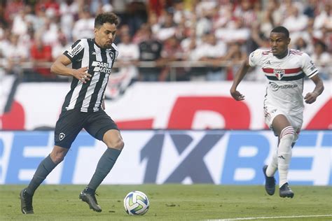 Botafogo Desperdi A Duas Timas Chances E Fica No Zero A Zero O S O