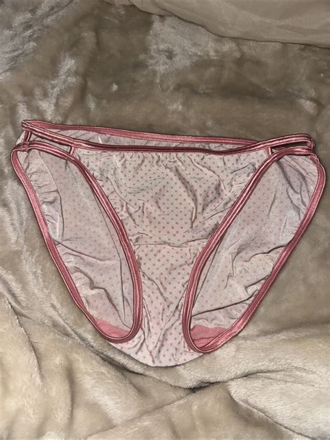 Vintage Vanity Fair Shiny Bikini Panties M Gem