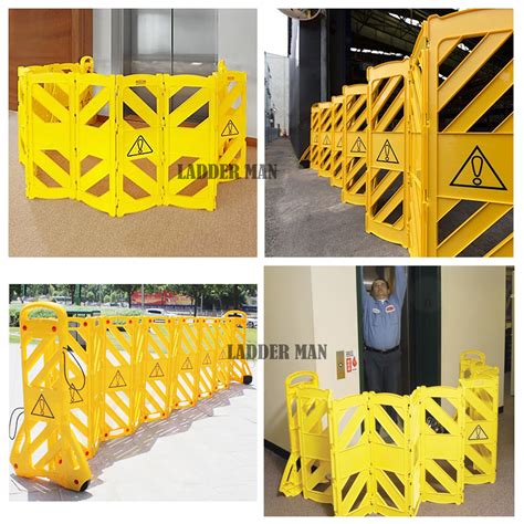 4m Safety Barricade Extendable Road Barrier Foldable Safety Divider