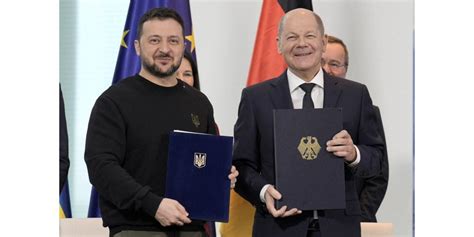 Guerre en Ukraine Soutien à Kiev Zelensky et Scholz signent un