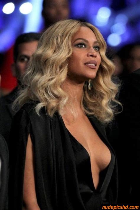 Beyonce Knowles Braless Sexy Cleavage Nude Leaked Porn Photo 914304