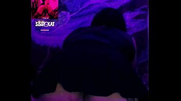 PUTITA MONTANDO DILDO XVIDEOS