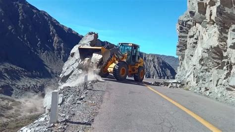 Valle F Rtil El Zonda Gener Desprendimientos De Rocas En La Rn