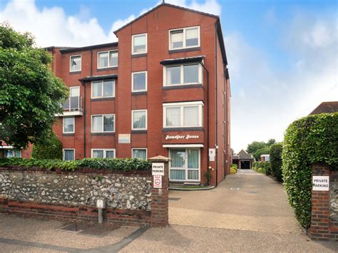 2 Bed Flat For Sale In Homepier House Heene Road Worthing Bn11 Zoopla