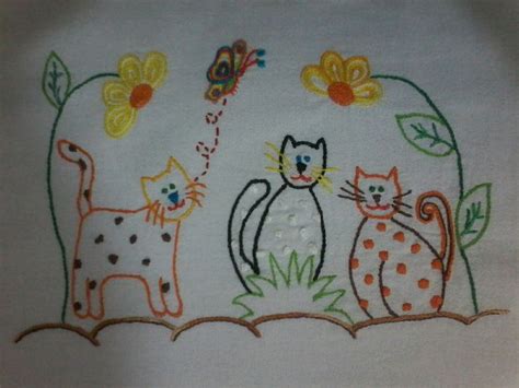 Pin De Maria Figueiredo Em Len Ol De Bebe Desenhos Bordados M O