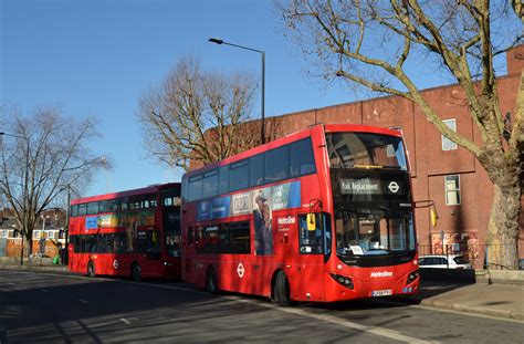 Vmh Volvo B Lf Pxu Metroline Vmh Jacob Peatfield Flickr