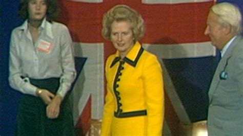 Thatcher outfits to go on auction - BBC News