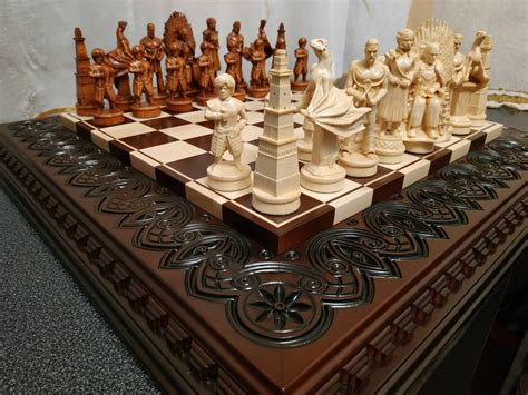 Game of Thrones Collectors Chess set - town-green.com