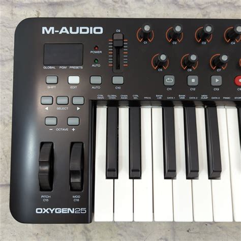 M-Audio Oxygen 25 Midi Controller - Evolution Music