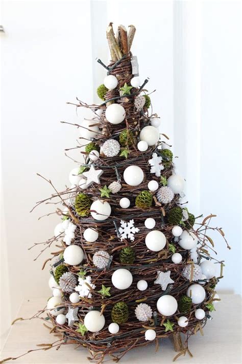 42 Cool And Easy To Make Cone Christmas Trees Digsdigs