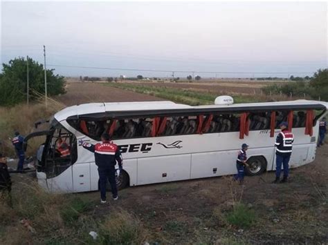 Son dakika Aksaray da yolcu otobüsü devrildi Çok sayıda ölü ve