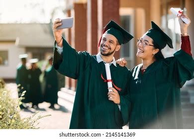 2,490 Graduation Photos Friends Images, Stock Photos & Vectors ...