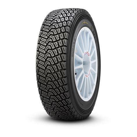 PIRELLI K 185/70-15