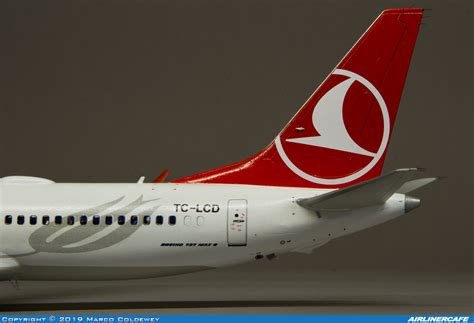 Zvezda Boeing 737 MAX 8 #25846 – Airlinercafe