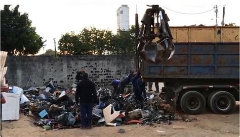 Operação apreende carga de 15 toneladas de sucata roubada em São José e