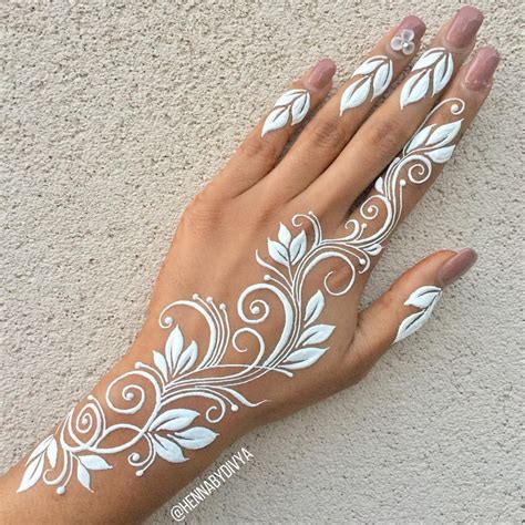 +94 Sketsa Gambar Henna Simple | Gudangsket