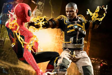 Hot Toys Spider Man No Way Home Electro Collectible Figure Page Collector Freaks