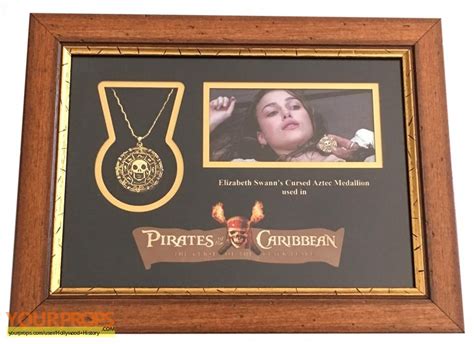 Pirates Of The Caribbean The Curse Of The Black Pearl Elizabeth Swann S Gold Medallion Necklace