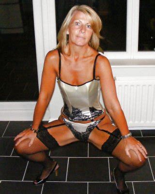 Who Is She Hot Milf Swinger BJ Wife Group Sex Porn Pictures XXX Photos Sex Images 3770619