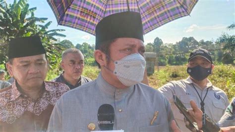 Herman Deru Solat Idul Adha Di Masjid Al Hayza OKI Sripoku