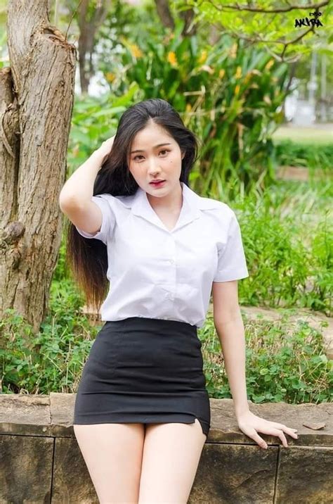 ปักพินโดย คณิต ใน นิสิต นักศึกษา | ผู้หญิง, แฟชั่นสตรี, เพศหญิง