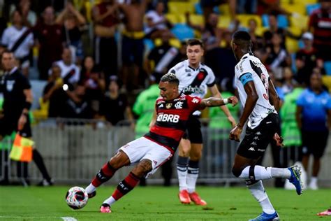 Matheuzinho manda recado à torcida do Flamengo após confirmação de