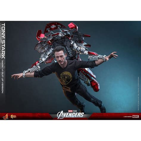 Hot Toys Avengers Iron Man Tony Stark Mark Vii Suit Up Version Movie Masterpiece Figurine