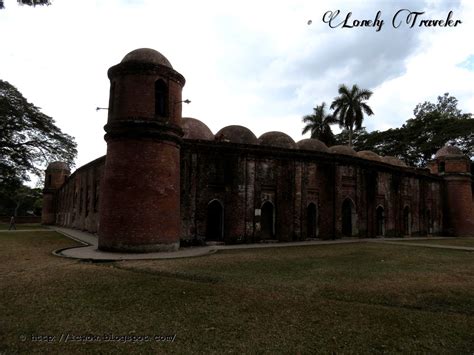 Bagerhat: Shaat Gombuz Mosque – Lonely Traveler