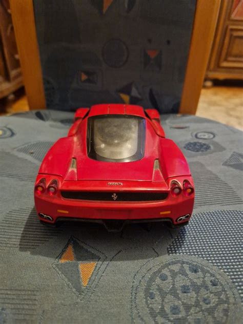 Modelauto Ferrari Enzo Rot Hot Wheels Gebraucht In