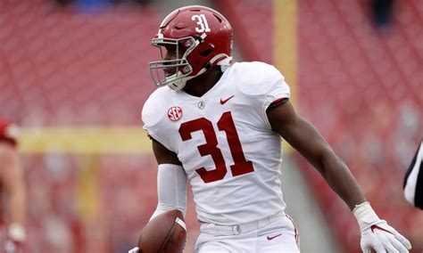 Alabama Has Three Players Named Walter Camp Preseason All Americans