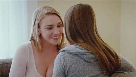 VIXEN Riley Reid And Kendra Sunderland Have HOTTEST Lesbian Sex BIG ASS Big Ass Big Tits Big