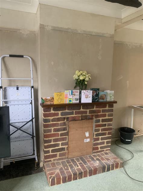 Behind hidden opening of fireplace : r/Fireplaces