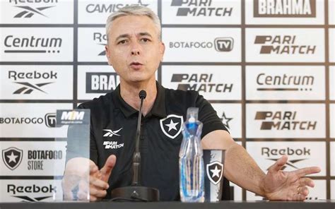 Tiago Nunes admite frustração por campanha do Botafogo Ilusão de