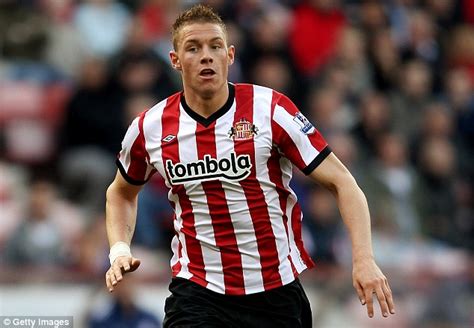 Sheffield Wednesday Sign Sunderlands Connor Wickham On Loan Daily