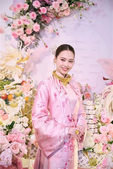 Hot H U Vbiz C Ng Khai Ch Ng Doanh Nh N Trong L N H I B M T V Ng S Nh L Tr U C G Y Cho Ng