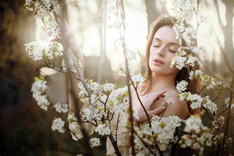 Fondos De Pantalla Mujeres Al Aire Libre Mujer Modelo Flores Ojos