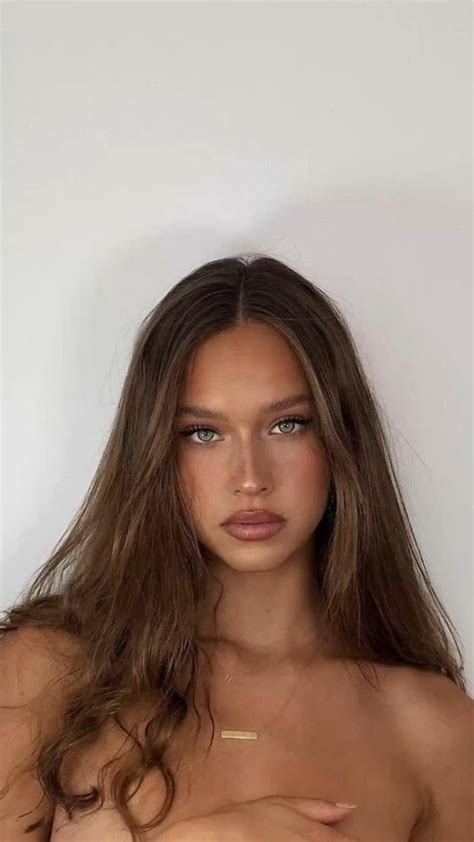 Pin By Elisabyn On Pins By You Summer Hairstyles Hair Styles Blonde Highlights