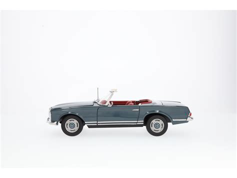 Mercedes Benz Modellauto 230 SL Pagode W113 Offizieller Shop